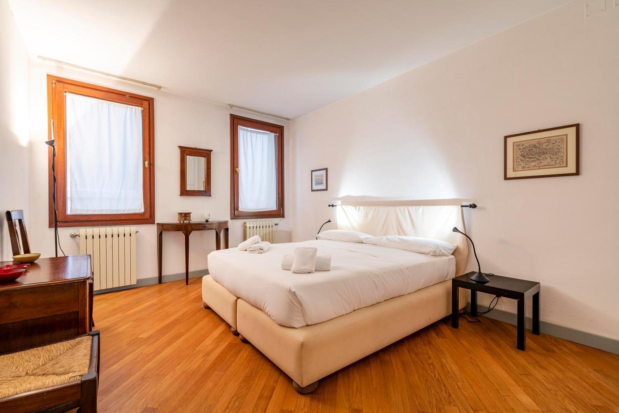 Residenza Isabella Villa Venesia Bagian luar foto