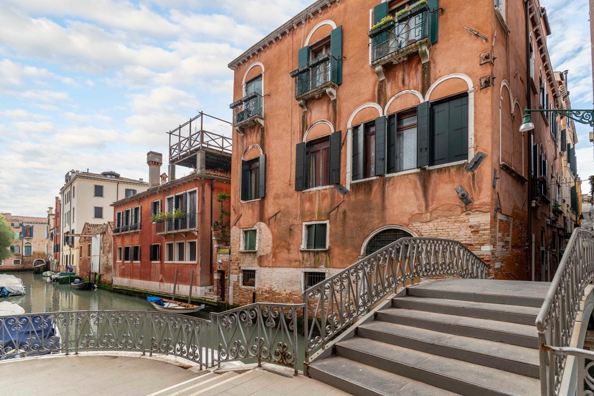 Residenza Isabella Villa Venesia Bagian luar foto