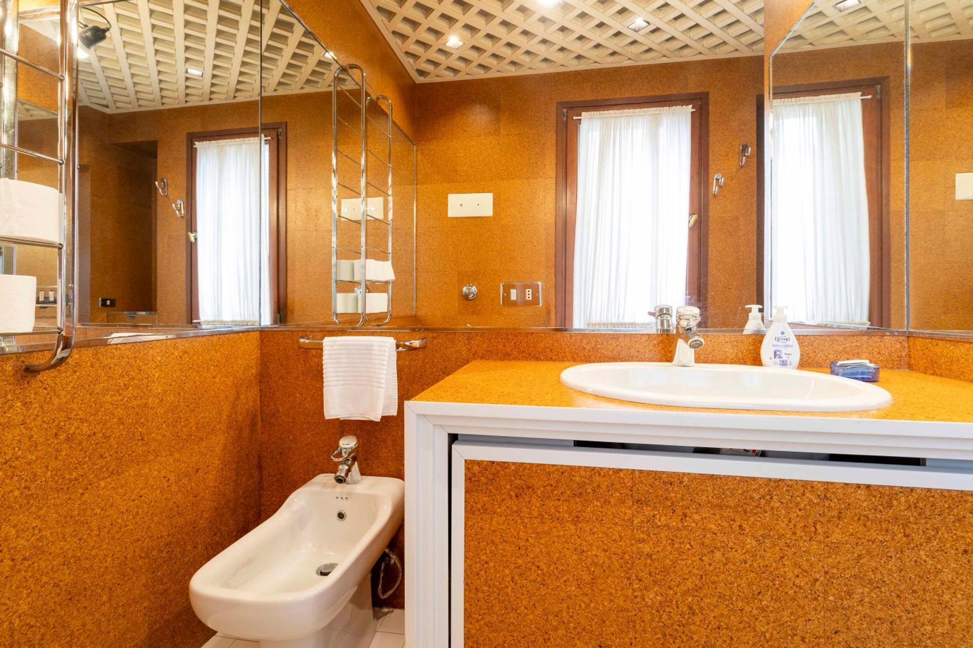 Residenza Isabella Villa Venesia Bagian luar foto