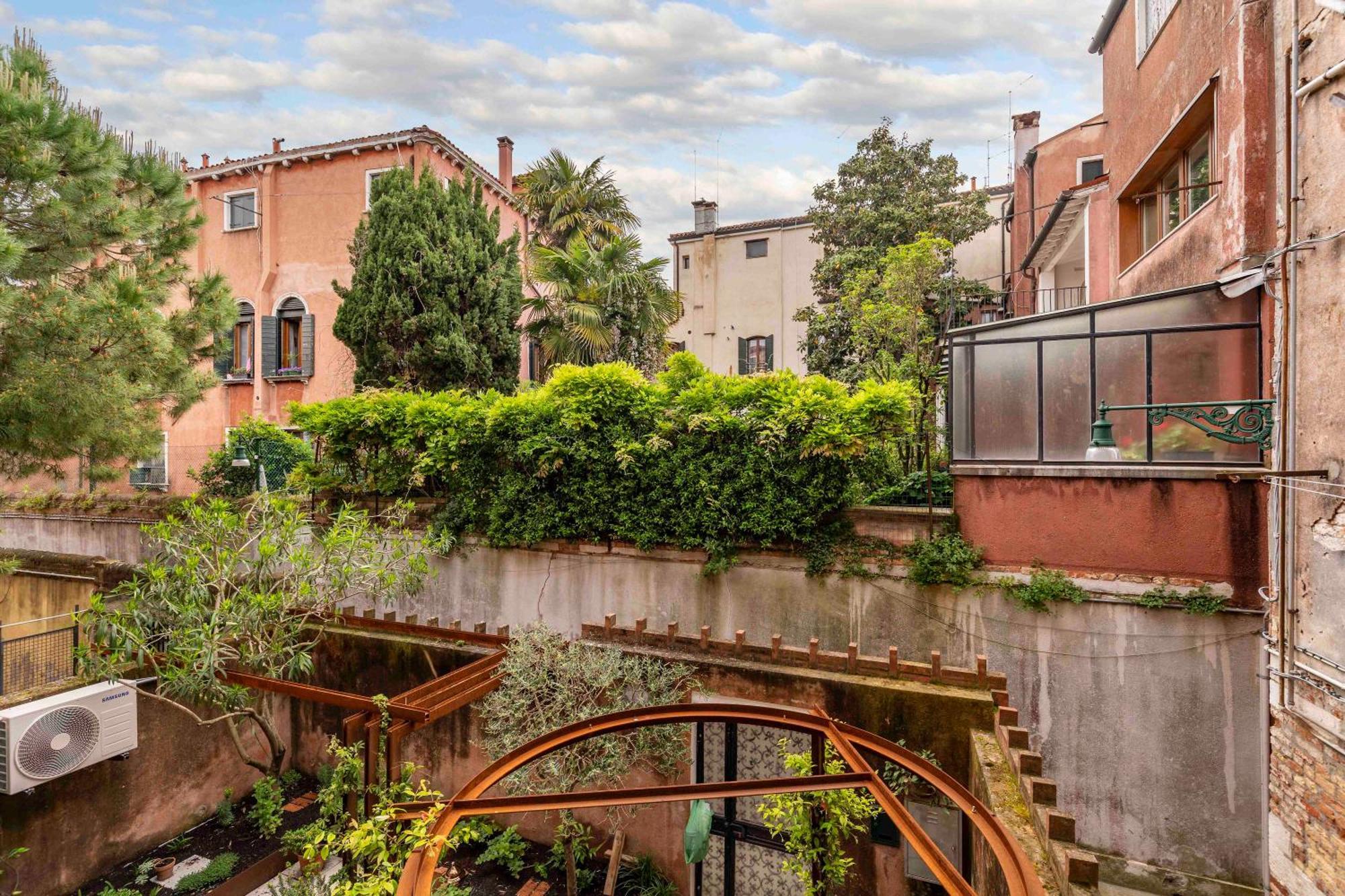 Residenza Isabella Villa Venesia Bagian luar foto