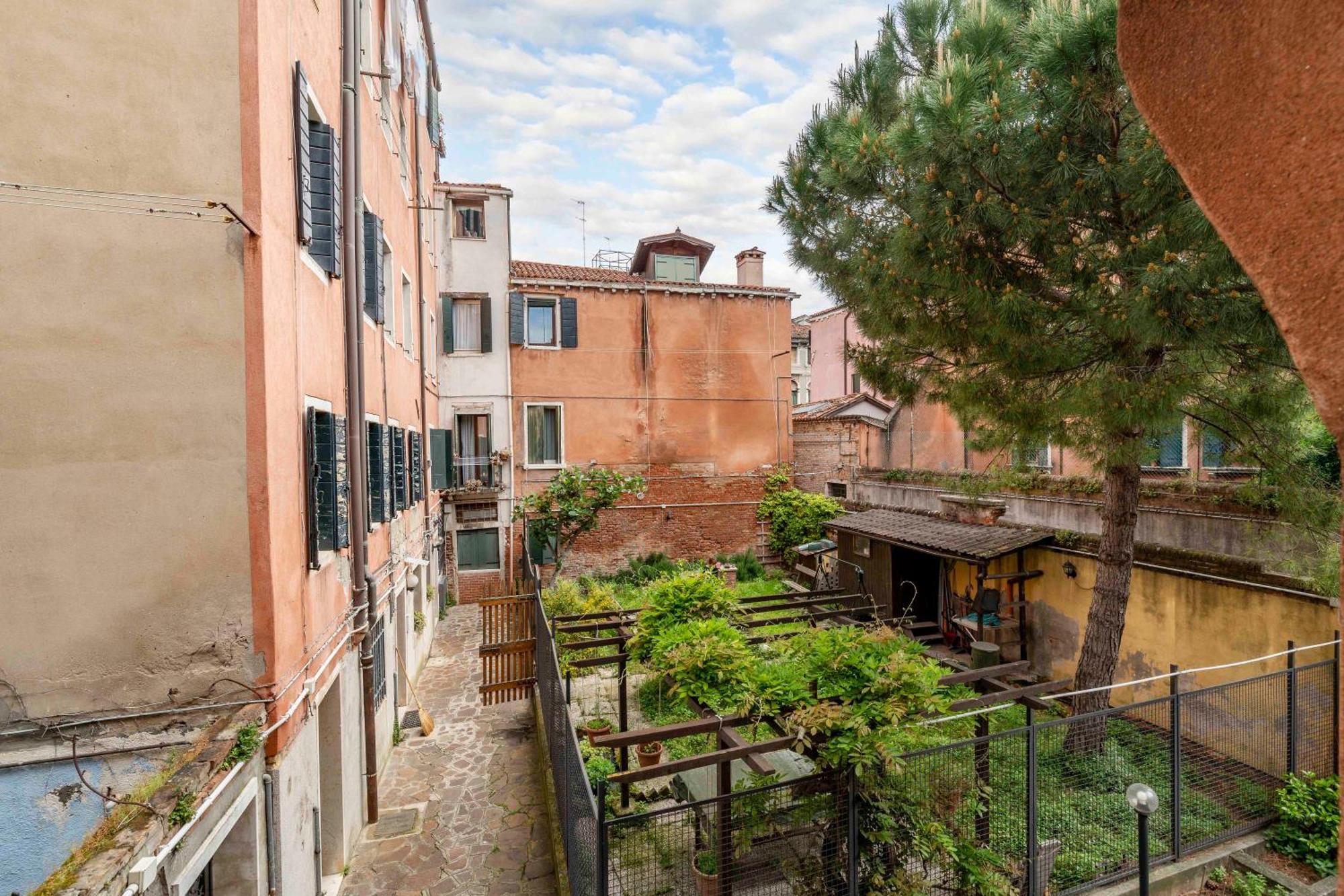 Residenza Isabella Villa Venesia Bagian luar foto